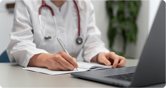 Doctor making an appointement